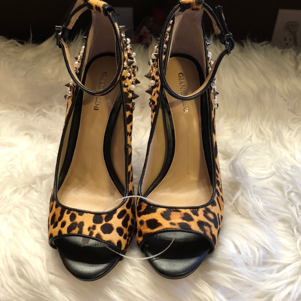BNWT GIANNI BINI LEOPARD SZ 8.5 NEVER WORN
